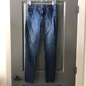 American Eagle Hi-Rise Jegging size 6 tall
